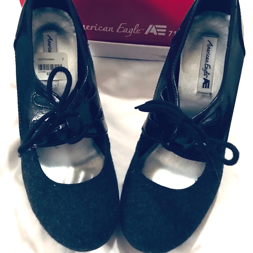 New 7 American Eagle Schoolgirl Mary Jane Black Chunky Heels Womens Girls Shoes